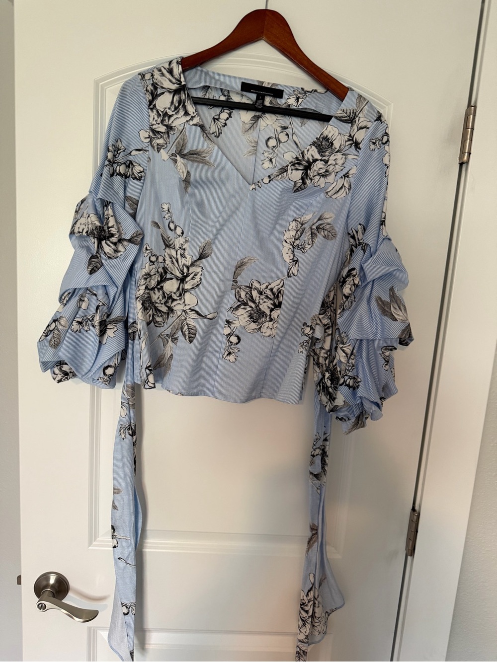 White House Black Market Blue and Gray Floral Stripe Button-Down Shirt